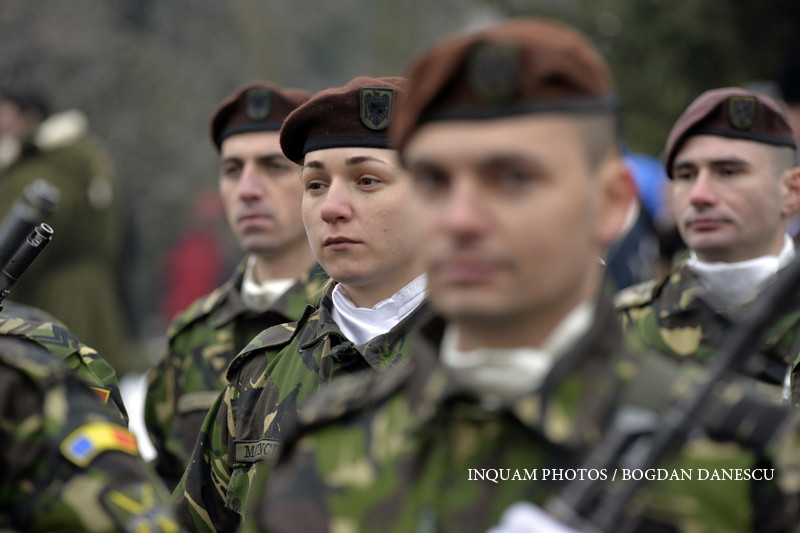 "100 de ani în 100 de zile". 2006, anul în care se desfiinţează armata obligatorie şi încep marile dosare de corupţie