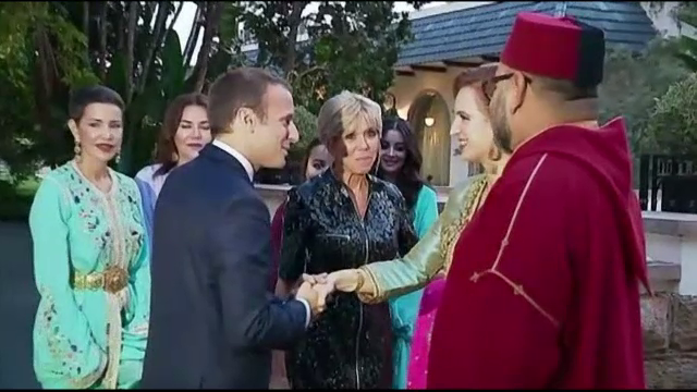 Emmanuel Macron, vizita de lucru in Maroc. Sotia lui, Brigitte, a luat gazdele prin surprindere cu tinutele purtate