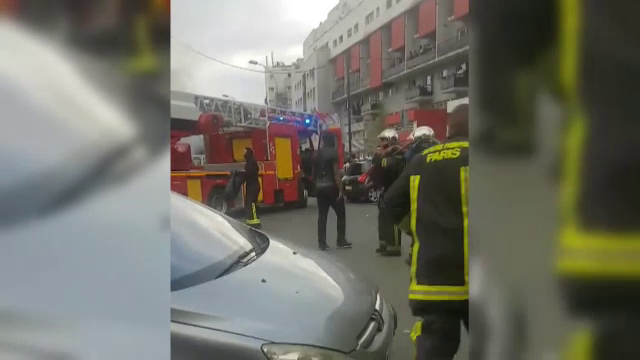 O romanca, la munca in Franta, in stare critica dupa ce restaurantul unde lucra a fost incendiat: "Se duc si vin in sicriu"