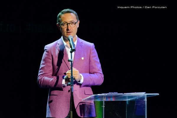 Tudor Giurgiu protestează după ce un film românesc ”cu lesbiene” a fost refuzat de Muzeul Țăranului Român