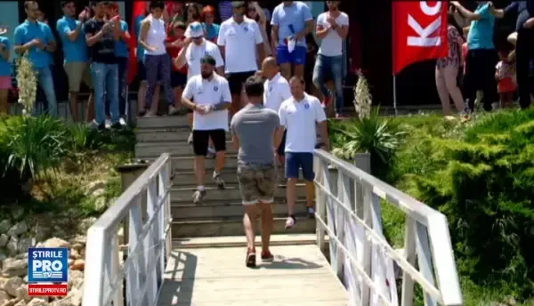 Andrei Rosu, romanul intrat in Guiness Book, vrea sa doboare un nou record. Vineri, a plecat intr-o expeditie foarte dificila