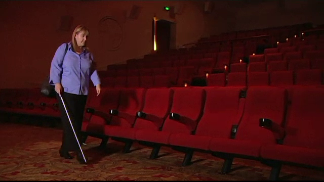 O aplicatie pentru telefon ii ajuta pe nevazatori sa "vizioneze" filme. Movie Reading descrie scenele de pe ecran