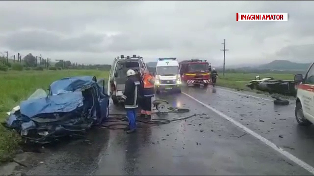 Accident grav in judetul Brasov, dupa ce soferul unei masini a intrat pe contrasens si a izbit o cisterna. O persoana a murit