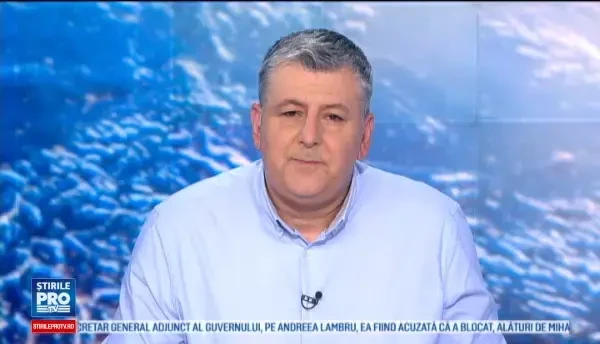 Pisica de 16 kg care a intrat la cura de slabire. Nu putea face mai mult de cativa pasi fara sa gafaie