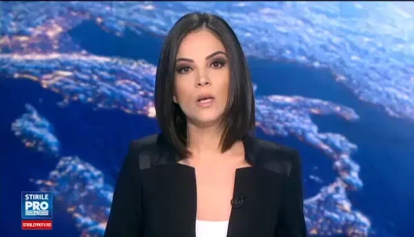 Copil de 10 ani, in stare critica dupa ce s-a electrocutat. Baiatul s-a urcat pe un vagon si a provocat un arc electric