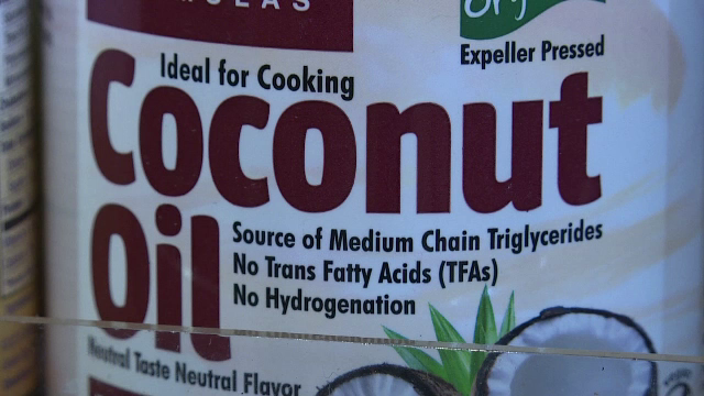 Prezentat o vreme drept un super-aliment, uleiul de cocos a fost "retrogradat" serios. Ce au descoperit cercetatorii