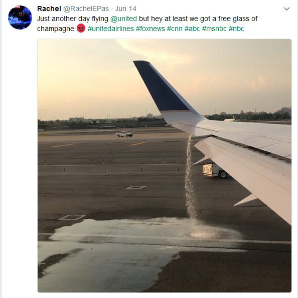 Clipe de groaza pentru pasagerii unui zbor a companiei United Airlines