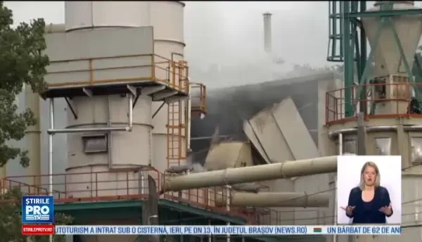 O explozie urmata de un incendiu a produs panica la Reghin. 50 de pompieri au intervenit de urgenta cu 10 autospeciale