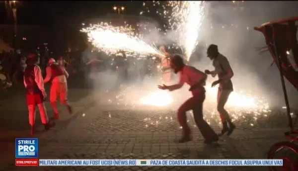 Spectacole, acrobatii, masinarii ciudate si stele pe Aleea Celebritatilor, la Festivalul International de Teatru de la Sibiu