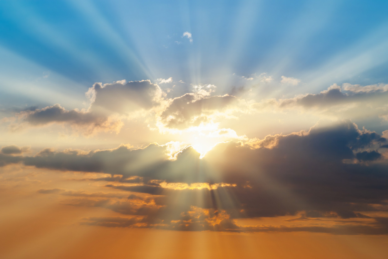 COD PORTOCALIU de furtuna in centrul tarii si canicula si atmosfera sufocanta in sud, miercuri. Prognoza pe trei zile