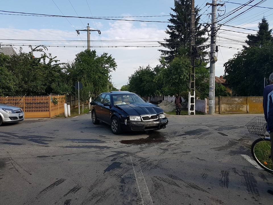 Cinci persoane, intre care trei copii, au fost ranite intr-un accident rutier produs in judetul Giurgiu