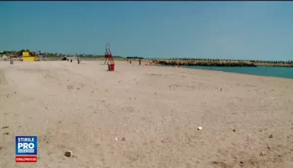 In cea mai mai aglomerata statiune din ultimii ani de pe litoral bate vantul a paguba. Reactiile turistilor ajunsi aici