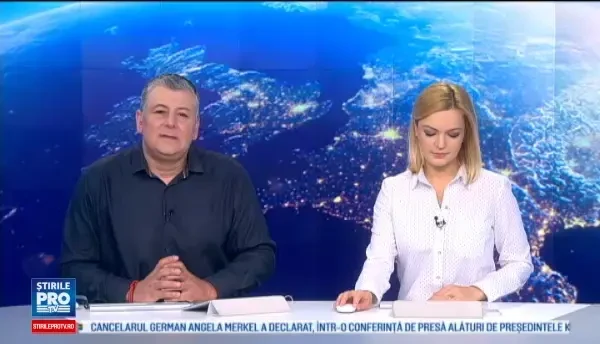 Treningul din materiale inteligente a ajuns pe catwalk. Dansatoare si boxeri, la Saptamana modei de la Milano