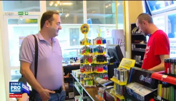 Solutiile la care apeleaza fumatorii pentru a evita imaginile socante de pe pachete: Sunt oripilat, nu le mai suport