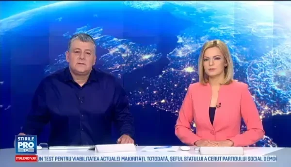 Incediu in apropierea Judecatoriei din Vaslui. Doua masini au ars ca niste torte, flacarile amenintand si un alt autoturism