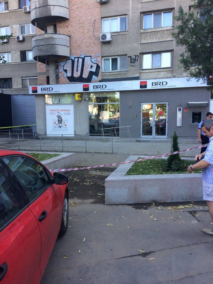 Alerta cu bomba la un magazin din centrul Capitalei, falsa. Restrictiile in zona au fost ridicate