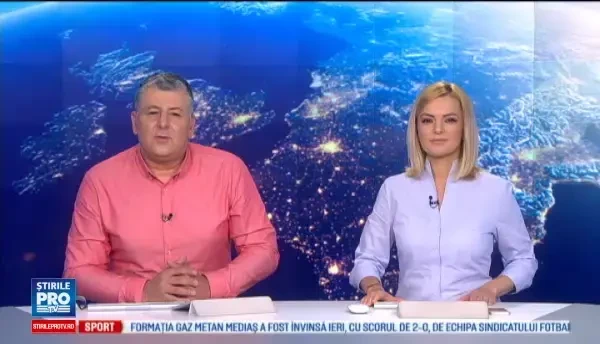 Un argentinian a mutat cu mainile goale o masina care ii bloca garajul. Trebuia sa imi duc tatal la spital