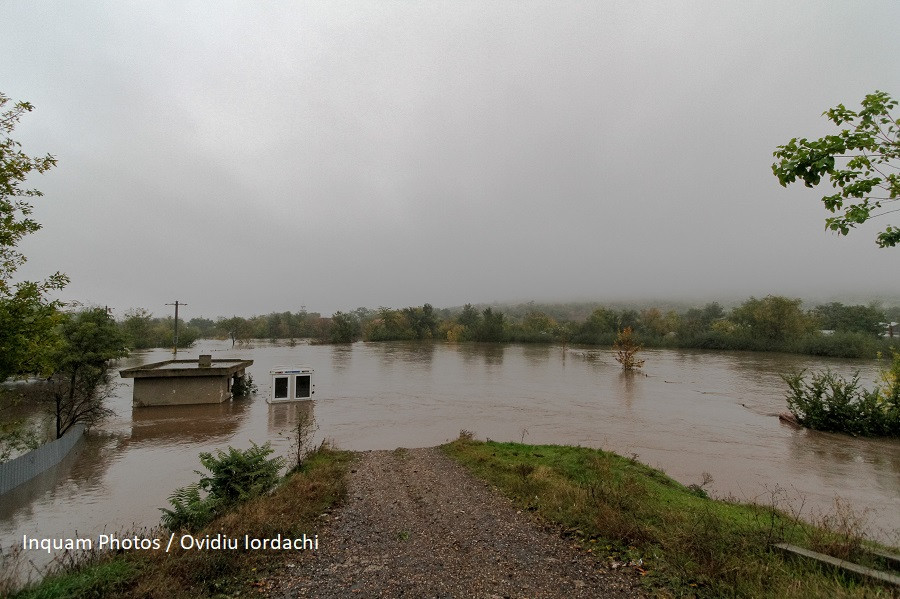 Hidrologii au emis o avertizare cod galben de inundatii. Vizate: Maramures, Satu Mare, Bistrita-Nasaud, Cluj si Salaj
