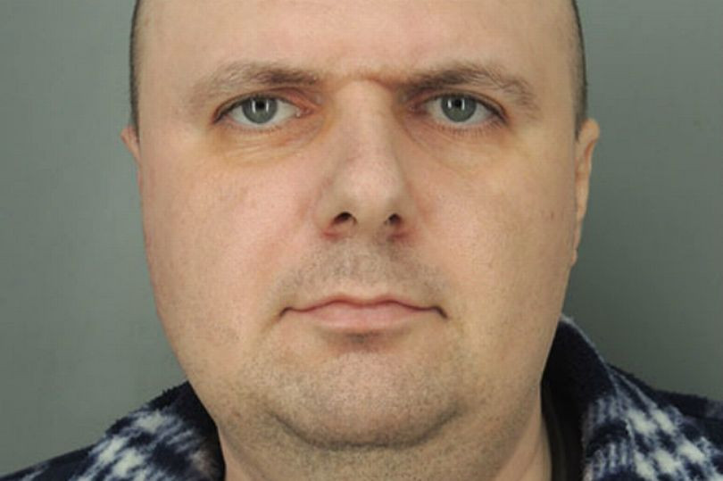 Pedofil roman condamnat la 20 de ani de inchisoare in Marea Britanie. Cum a abuzat 10 fetite din Regat pe internet