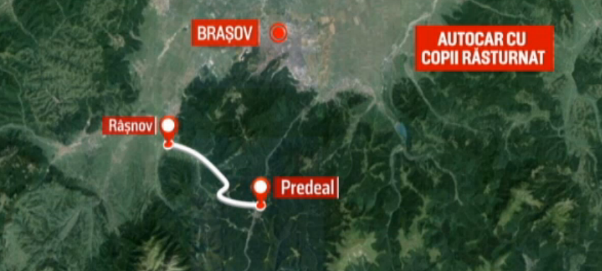 Primele imagini cu autocarul rasturnat in Brasov: 12 persoane au fost ranite. Cauzele producerii accidentului