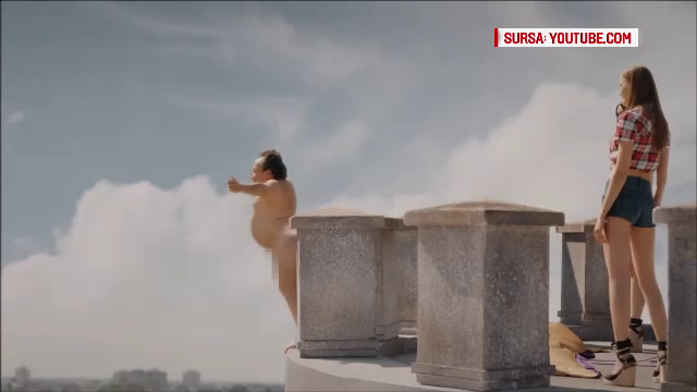 KFC isi cere scuze pentru reclama cu piticul care se arunca din Turnul Chindiei: "Nu am dorit sa denigram orasul"