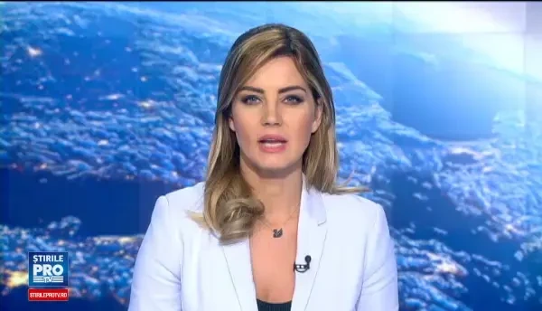 Accident in lant pe o autostrada din Los Angeles, dupa ce un sofer si un motociclist s-au luat la cearta in trafic. VIDEO