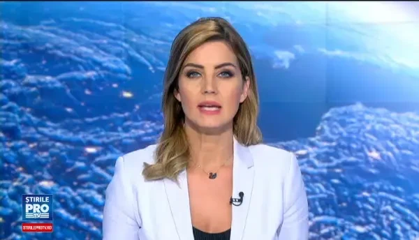 Un sofer a cazut cu masina intr-un canal intre Galati si Braila. Descoperirea facuta de ISU cand automobilul a fost scos