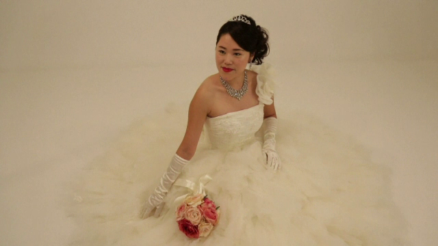 Casatoria fara mire si prietenul inchiriat, noua moda intre femeile independente din Japonia. De ce nu mai vor un partener