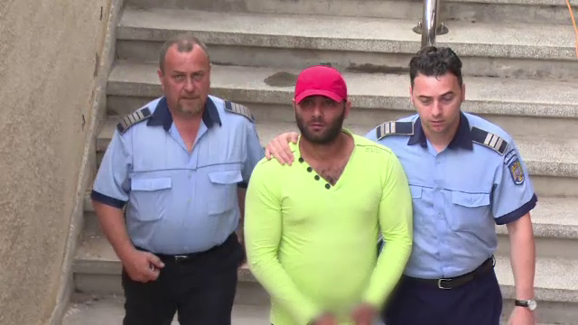 Politist din Prahova, lovit cu masina de un sofer pe care a vrut sa il traga pe dreapta. Agresorul are mai multe condamnari