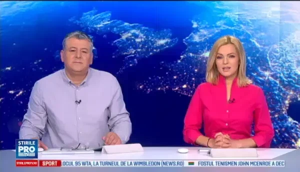 Un motociclist care vandaliza masini, urmarit cu elicopterul pana acasa. A fost filmat rupand oglinda unui automobil