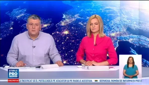 Un rechin a semanat panica in Mallorca. Ce s-a intamplat dupa ce turistii l-au filmat in timp ce se zbatea pe o plaja