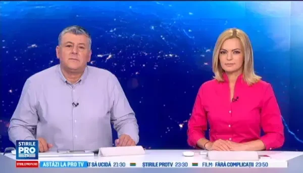 Spectacol de balet la metroul din Moscova. Calatorii grabiti, opriti din drum de scene din opere celebre