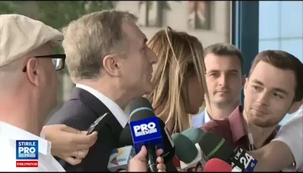 Procurorii Parchetului General au decis ca o parte a dosarului OUG 13 sa se intoarca la DNA. Explicatiile lui Augustin Lazar