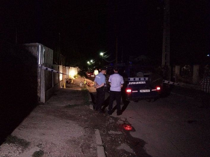 Patru morti dupa o bataie cu furci si topoare intre doua familii de romi din Focsani. Doua persoane au fost retinute