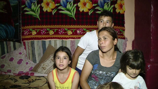 Un preot din Iasi vrea sa duca la mare 120 de copii sarmani, dar premianti: "Nu am vazut-o niciodata. Nu speram la asta"