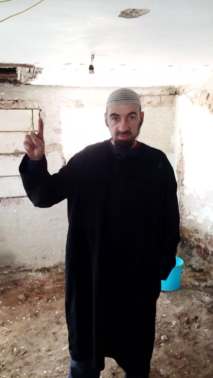 Argeseanul "Ibrahim" arestat pentru terorism crea panica la metrou, in Paris, strigand "Allah akbar". Ce planuia sa faca