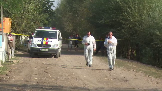 Un barbat de 52 de ani din Iasi si-a omorat sotia imobilizata la pat, apoi si-a luat viata. Ce s-a intamplat in casa lor