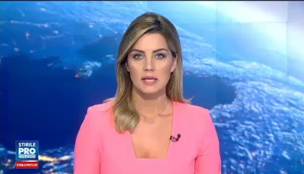 Un om al strazii care a agresat sexual o tanara a fost retinut de politisti in civil. Tot incidentul a fost filmat