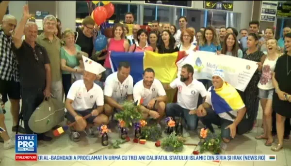 Recordul mondial stabilit de cinci romani, care au traversat Marea Neagra pana in Georgia. Pentru ce s-au antrenat