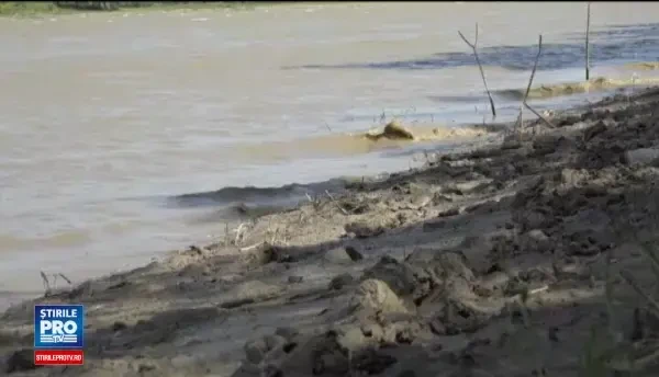 Un barbat si-a gasit sfarsitul in raul Prut in timp ce cauta scoici pentru masa copiilor. Sotia era la munca in strainatate