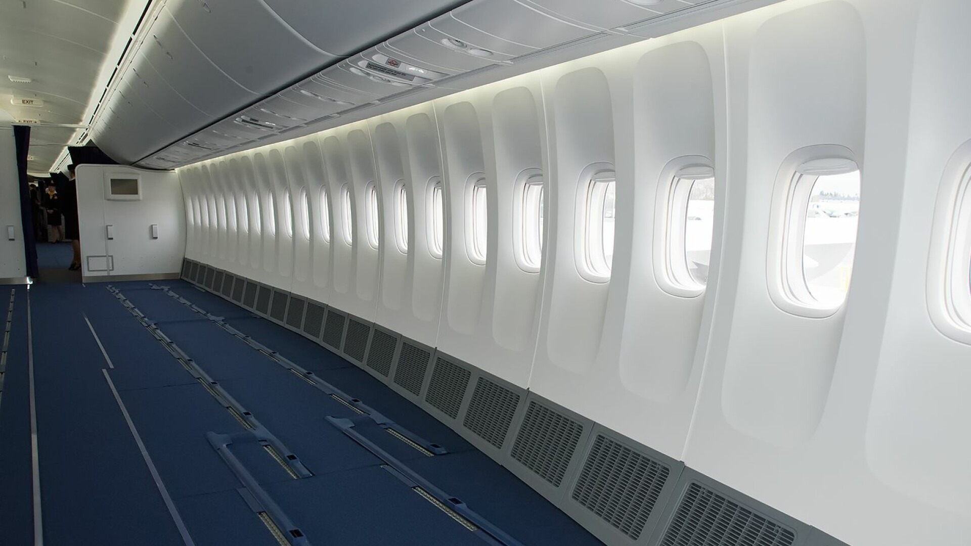 O companie aeriana vrea sa scoata toate scaunele din avioane si sa ii puna pe calatori sa stea in picioare