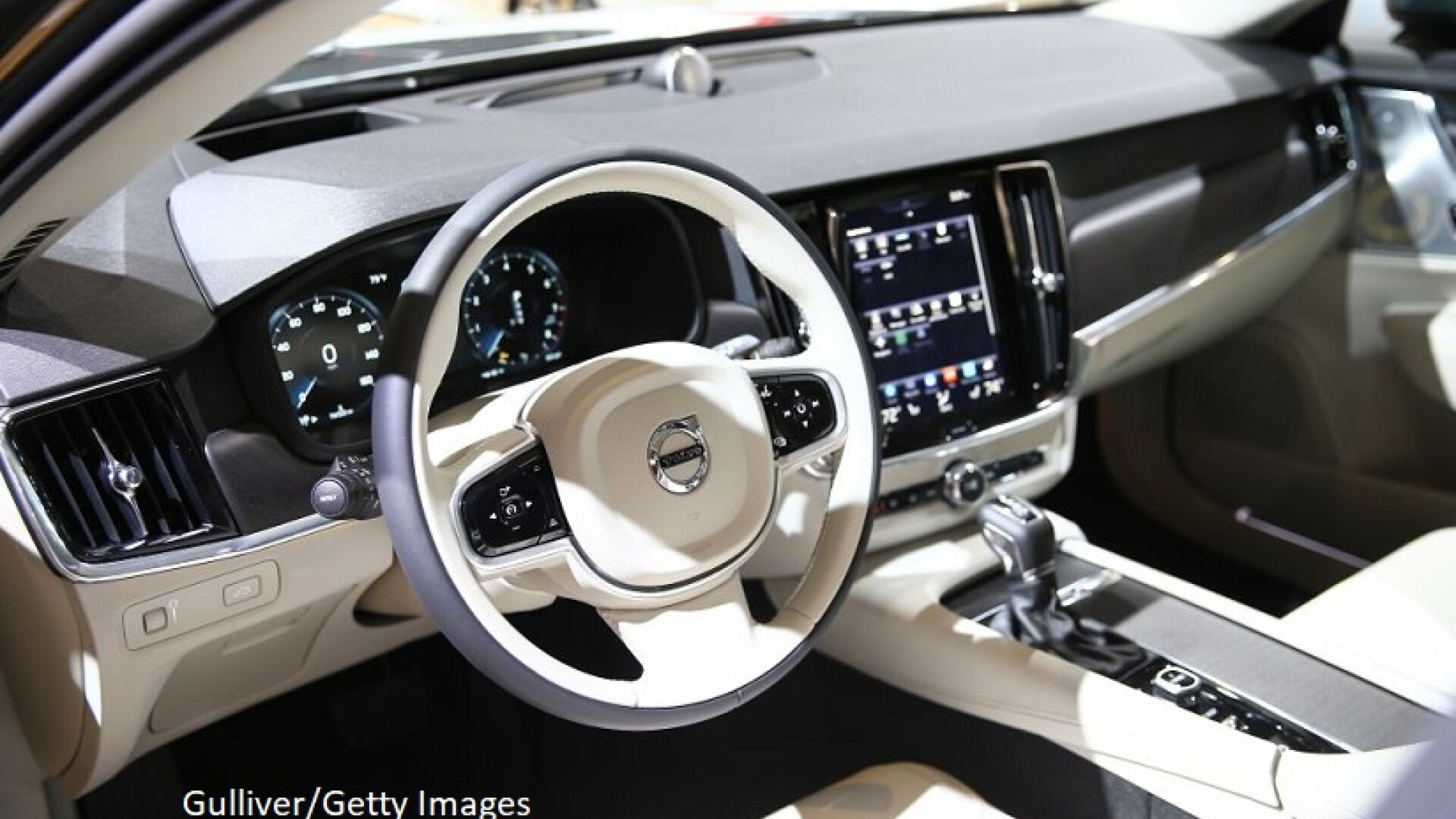 Cangurii le creeaza probleme masinilor cu pilot automat de la Volvo. Sistemul nu ii mai poate detecta cand incep sa sara