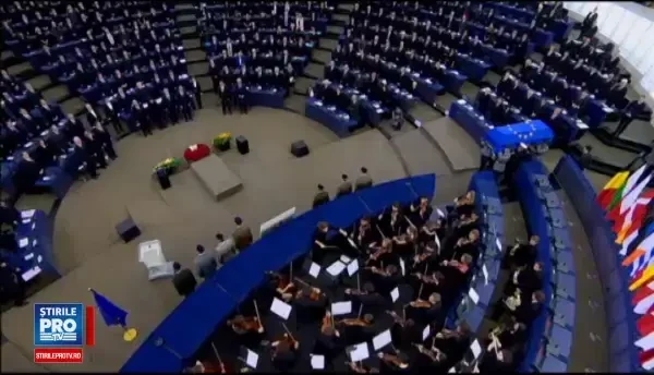 Omagiu fara precedent adus fostului cancelar al Germaniei Helmut Kohl. Bill Clinton: Ai facut o treaba buna. Iti multumesc