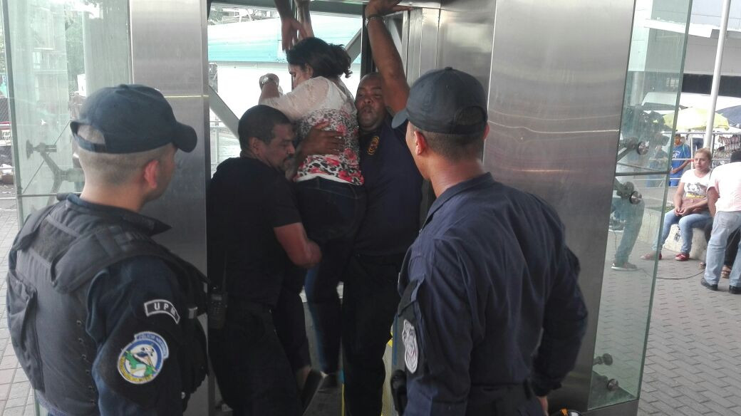 Pana totala de curent in Costa Rica timp de 5 ore, din cauza unui copac cazut. Capitala tarii a fost aruncata in haos