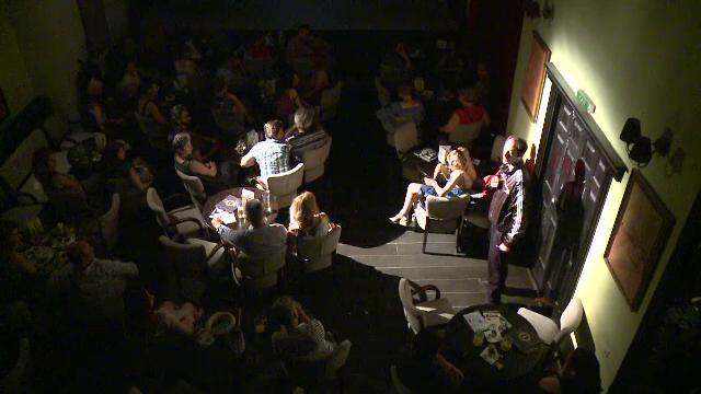 Localurile care imbina savurarea unei cafele cu teatrul. "Nu inchidem stagiunea nici macar in perioada verii"