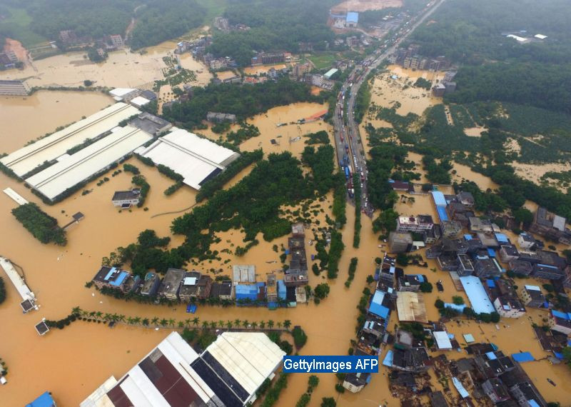 Inundatii catastrofale in sudul Chinei: 15 morti