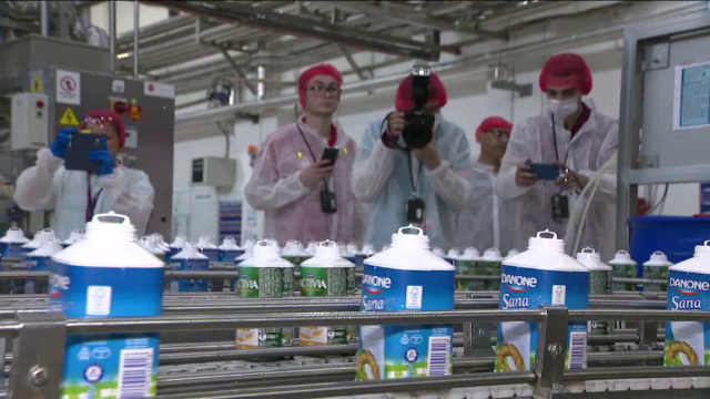 (P) Danone Romania a implinit 18 ani si a organizat Ziua Portilor Deschise la Fabrica de iaurt din Colentina