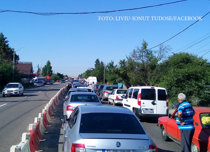 Un mort si 4 raniti dupa ce unui sofer de 70 de ani i s-a facut rau la volan, pe DN1. Doi copii se afla printre raniti