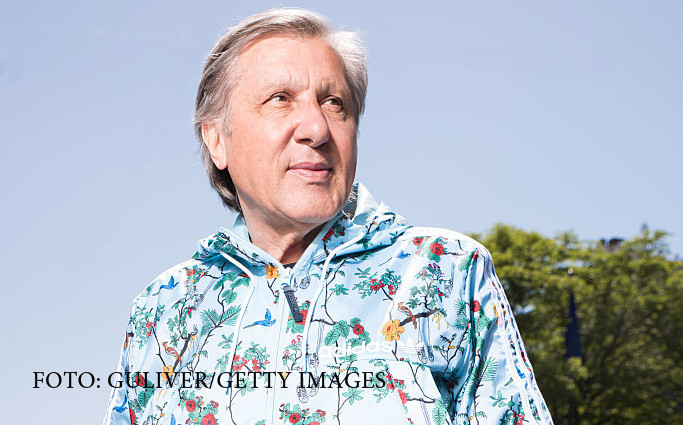 Ilie Năstase, prins băut la volan. A fost dus la poliţie după ce i-a înjurat pe agenţi