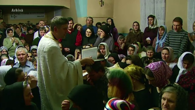 Peste 1700 de enoriasi din Mures au semnat un memoriu in apararea preotului Cristian Pomohaci. Reactia Patriarhiei Romane